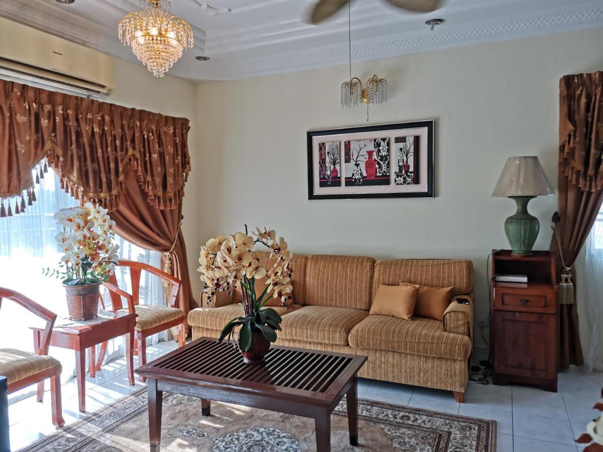 Ainis Guest House In Vista Amani Condominium Kuala Lumpur Luaran gambar