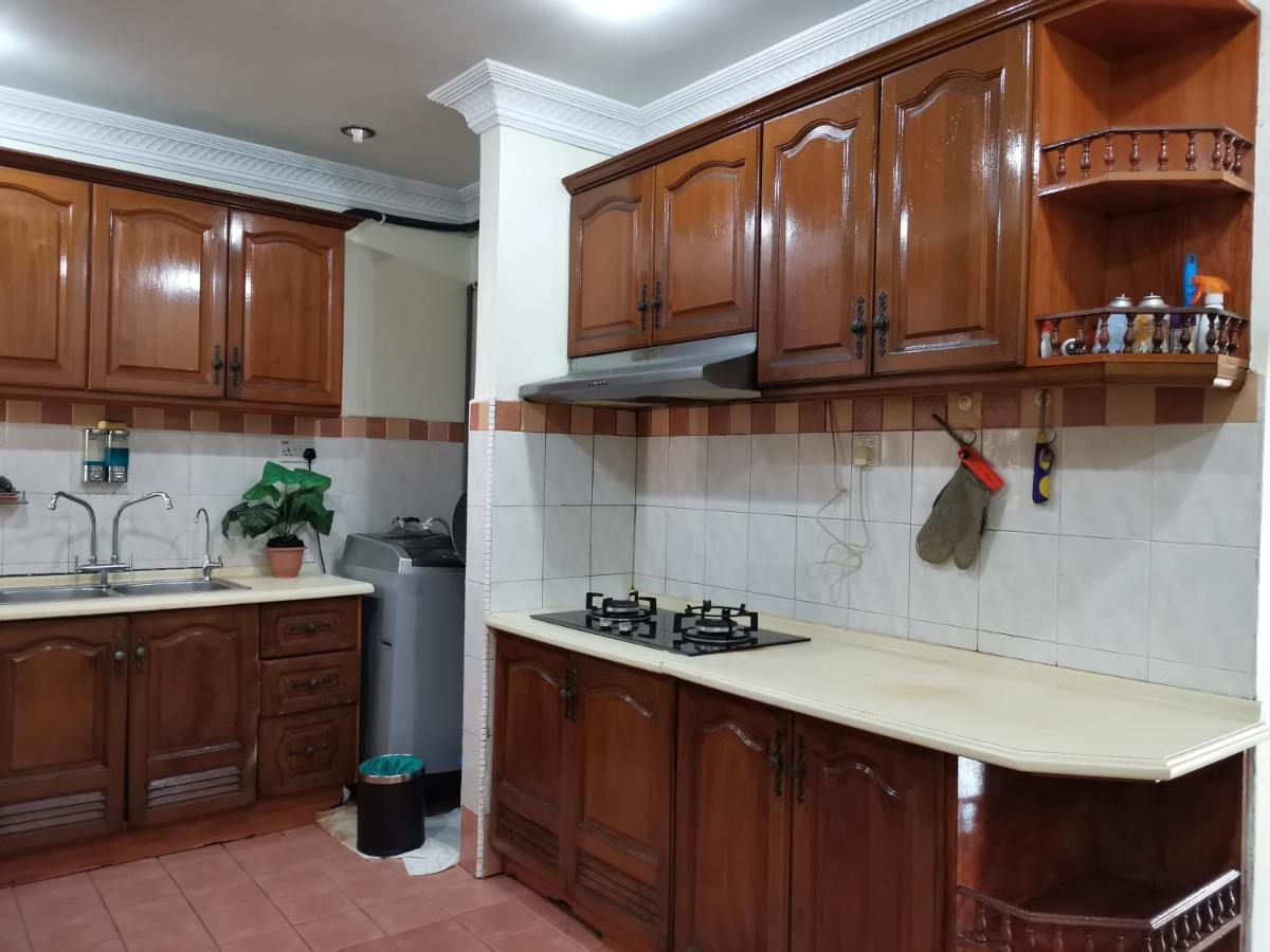 Ainis Guest House In Vista Amani Condominium Kuala Lumpur Luaran gambar