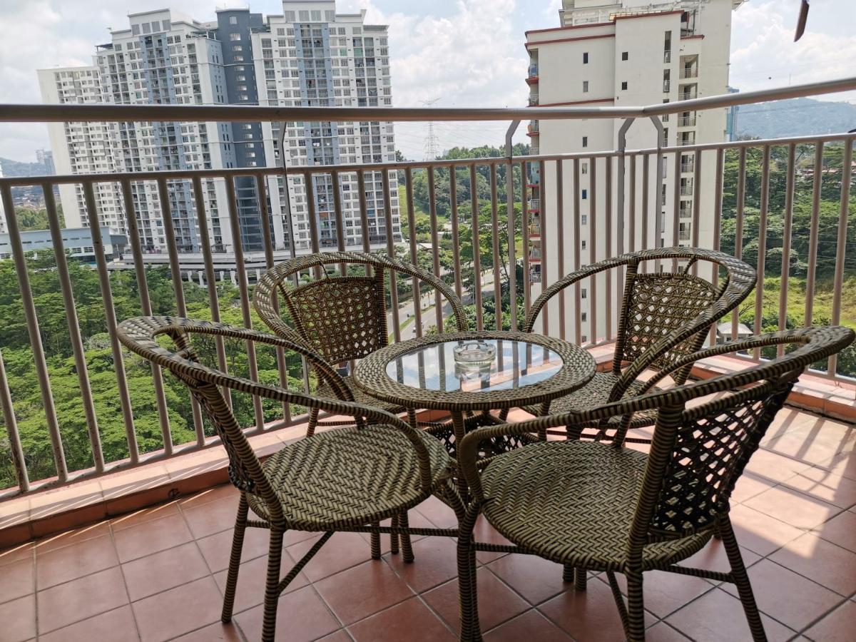 Ainis Guest House In Vista Amani Condominium Kuala Lumpur Luaran gambar